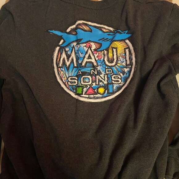 Maui and Son's long sleeve crewneck - Picture 3 of 3